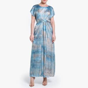 Shumookh Inner Abaya – Classic Everyday Essential